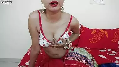Udxxx busty indian porn at Hotindianporn.mobi