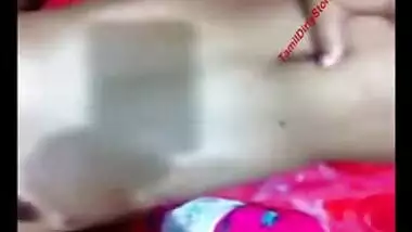 Hot Indian Aunty filmed herself by her Mobile