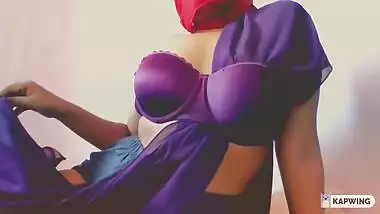 Horny Hot Girl Dancing And Showing Her Bra And Pussy