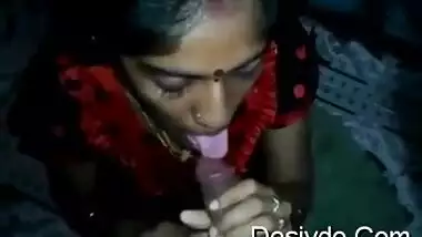 indian bhabi licks and sucks hubby