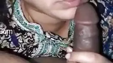 Today Exclusive-sexy Desi Wife Blowjob Part 2