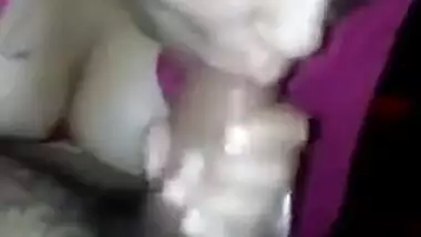 Sexy desi girl sucking cock deepthroat leaked