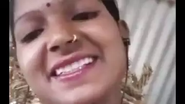 Cute Indian village wife nude show on video call