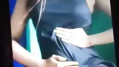 Milky Ayesha Teasing with her Busty Cleavage on Tango