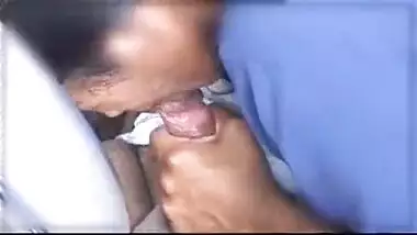 Ranchi Girl Sucking Penis Inside Car