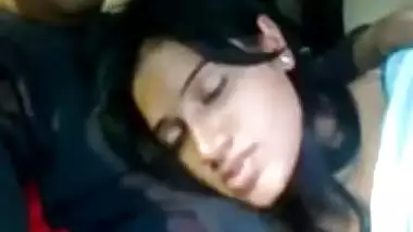 Patna’s College Girl Blowjob In Car