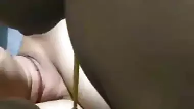 Mature affair bhabhi boob press in blanket viral MMS