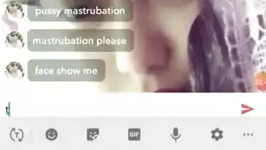 Young thai girl mastrubation