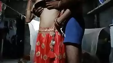 Xwnxx busty indian porn at Hotindianporn.mobi