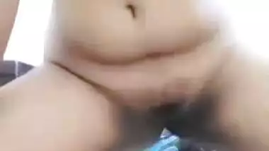 Desi sexy bhabi show her hot pussy