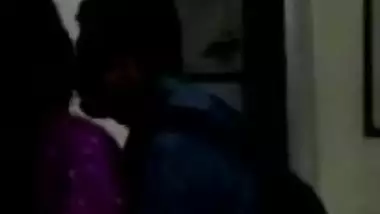 indian student kiss with boyfriend 