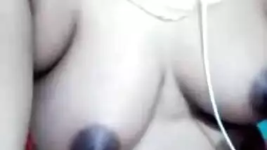 Indian Hot bha bhi Showing to boobs