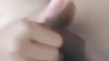 Desi teeny sticks fingers into her shaved XXX twat for webcam show