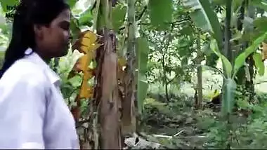 Tamil girl outdoor freesex mms clip with audio