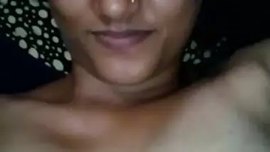 Nude selfie of a hot Indian housewife