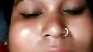 Desi Bhabi Showing pussy on VIdeo Call