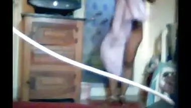 Tamil aunty Meena fucked in doggy style mms clip