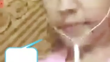 Shameless Desi MILF demonstrates cute XXX boobs for webcam show