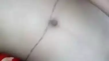 Cute Desi Girl Showing boob and fingering