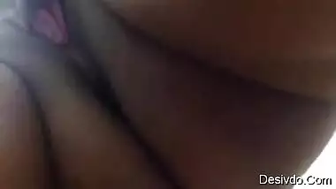 Desi girl selfi showing boobs big pussy