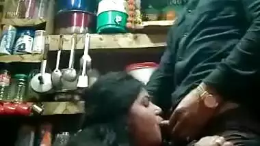 Hot Indian Milf Aunty Blowjob