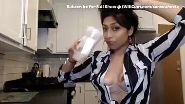 Big Butt Indian MILF Cums All Over Kitchen