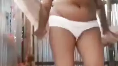 Booby Desi slut dancing in front of cam