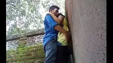 Best Indian outdoor HD porn caught on hidden cam