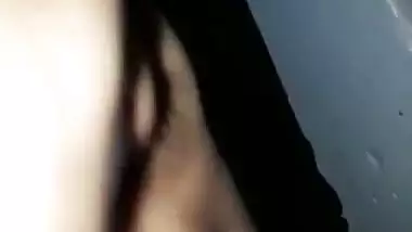 Burka girl sucking dick in Bengali sex video