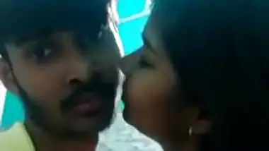 Desi girlfriend boyfriend kissing scenes 
