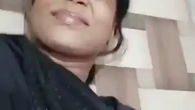 Bangladeshi Dhaka girl Pussy Fingering porn