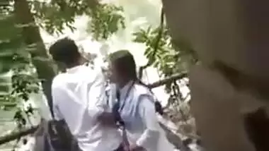 Today Exclusive- Desi Clg Lover Outdoor Romance And Sex Capture By Hidden Cam