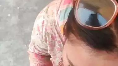 Rooftop desi blowjob by a hot wife to secretary
