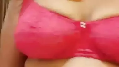 Boy records sex video in which chubby Indian GF fingers own XXX muff