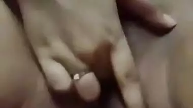 Desi Booby Girl Fingering Pussy