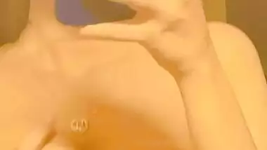 Hot Bhopal girl boob show selfie sex video