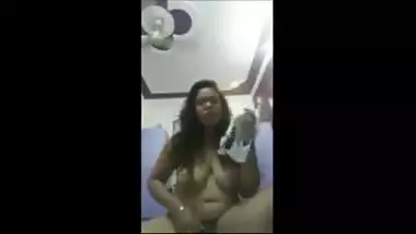 Busty figure fat bhabhi masturbation selfie with audio