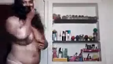 Typical South Indian aunt exposing her assets