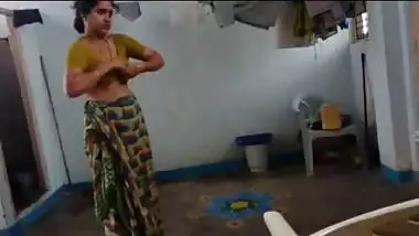 Indian aunt caught dressing