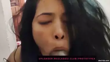 Desi GF devouring Cock with her pro level suck
