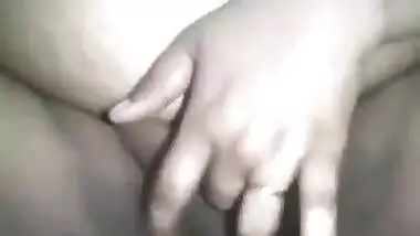 Big boobs desi bhabhi showing and fingering her big pussy