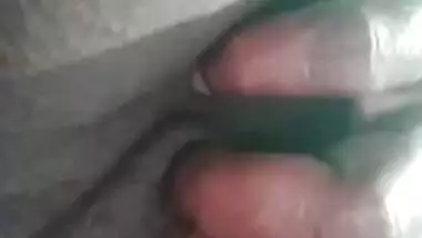 Desi aunty fingering video call with her lover