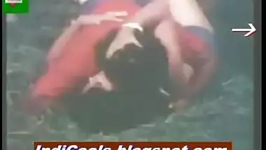 Hot indian couple having sex on the grass