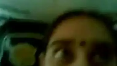 Indian bank office girl sex inside car
