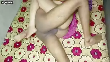 Desi college cleark homemade sex mms with her teacher