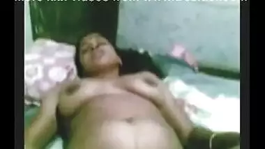 Sexy indian Aunty Serve to her Partner
