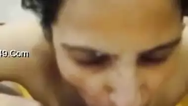 Today Exclusive- Horny Paki Wife Blowjob And Hubby Cum On Her Face
