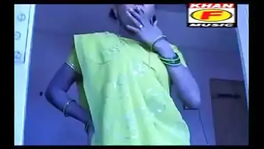 Indian BBW sex videos of bhojpuri aunty with drunkard
