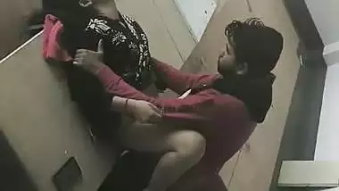 Horny lovers fucking in hidden cam sex video