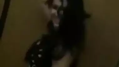 indian gf dancing